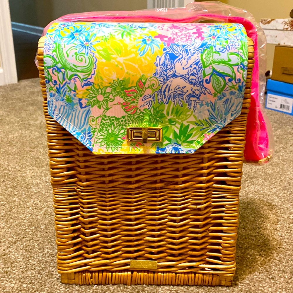 New Lilly Pulitzer Picnic Basket